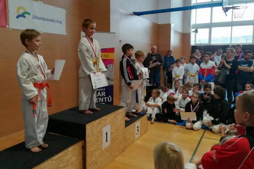 22855481_1869691596376244_569794633_n