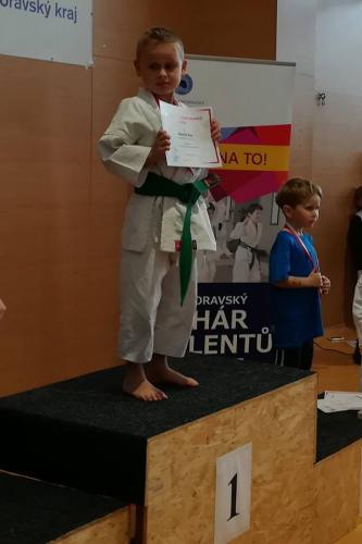 22894815_1869690466376357_2121028999_n