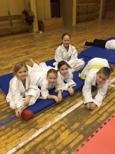 81623463 799045190505694 8289220661474230272 o (1)