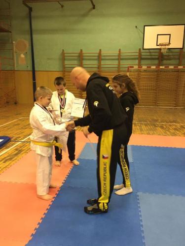 83405625 799045630505650 208658199958519808 o (1)