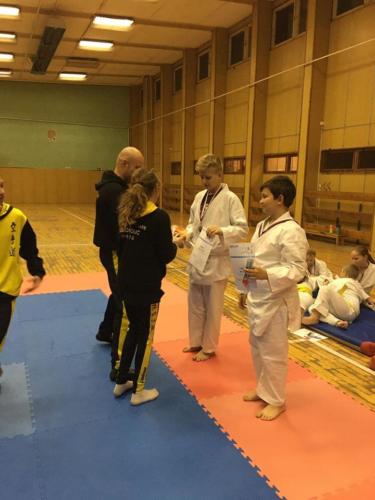 84353468 799045543838992 5234864586003316736 o (1)