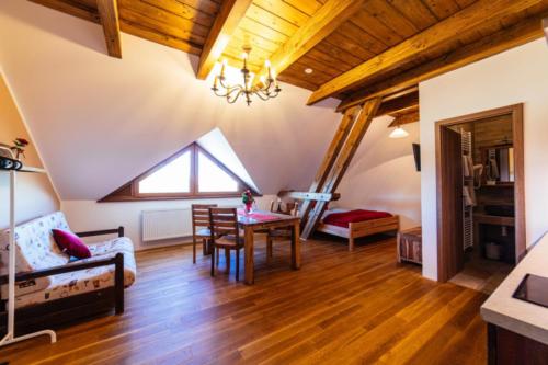 dvouluzkovy-apartman-ranc-milovice-1