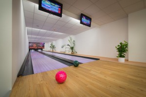 ea hotel kraskov bowling--5-
