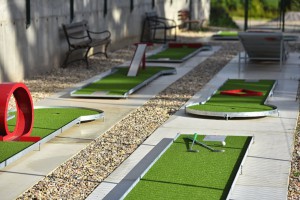 ea hotel kraskov minigolf--25-