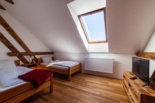 pokoj-twin-ranc-milovice-5